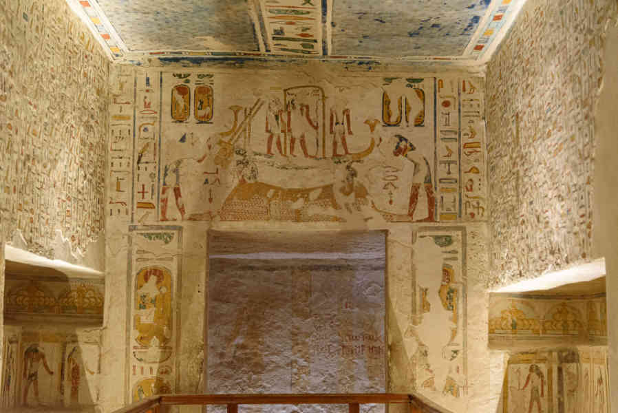Egipto 228 - Valle de los Reyes - Tumba de Ramsés IV.jpg